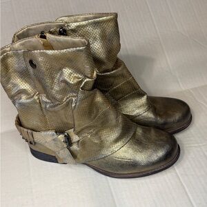 Corkys Distressed Gold Zip Mid Calf